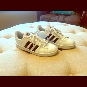 Adidas tennis shoes